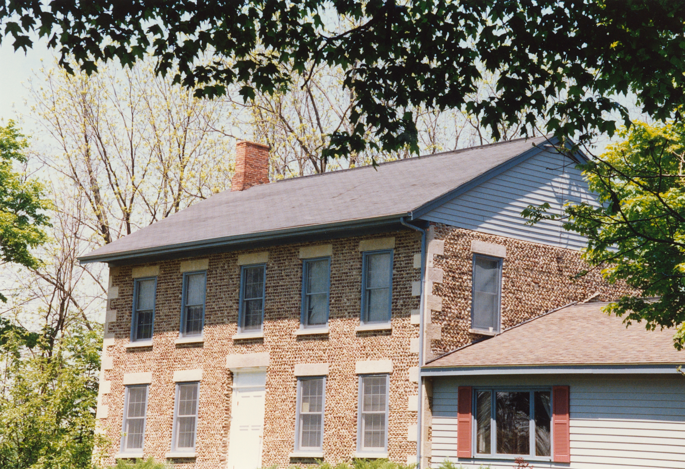 Phe-16 905 Bell Rd 2